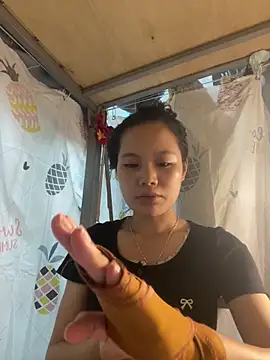 Snapshot of Be-MyMy chatting on 09/30/25, 01:05 Be-MyMy online show from 09/30/25, 01:05