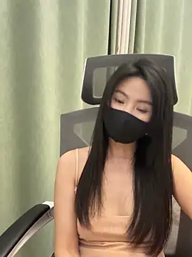 Snapshot of FeiFei-babe chatting on 01/20/25, 08:29 FeiFei-babe online show from 01/20/25, 08:29