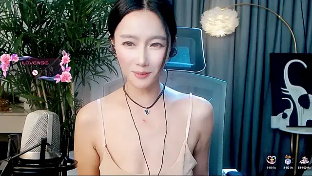 Snapshot of FeiFei-babe chatting on 09/09/25, 06:51 FeiFei-babe online show from 09/09/25, 06:51