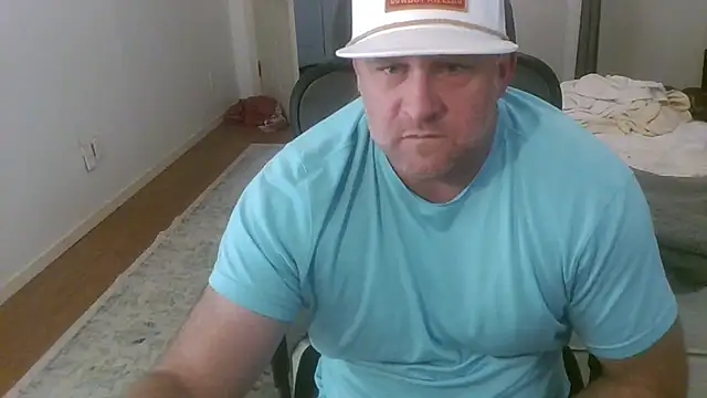 poundyouout69 online show from 02/01/25, 08:37