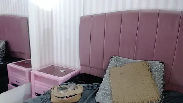 Susy thomson online show from 03/02/25, 02:19