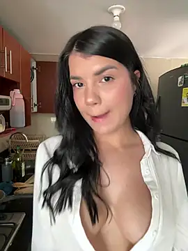 Snapshot of emma_lopes chatting on 07/22/26, 06:11 emma lopes online show from 07/22/26, 06:11