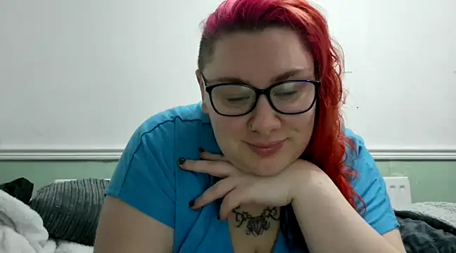 Bustycurves online show from 12/12/24, 11:40