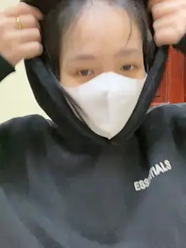 minmin2kk5 online show from 02/20/25, 02:24