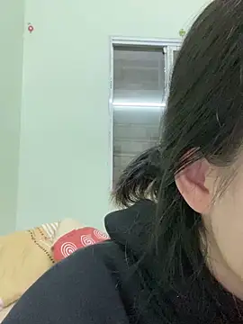 minmin2kk5 online show from 02/27/25, 12:32