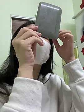 minmin2kk5 online show from 03/22/25, 01:00