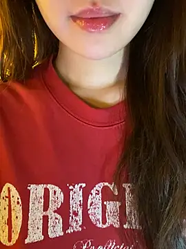 minmin2kk5 online show from 04/23/26, 03:14