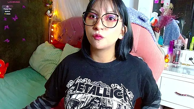 Littlerouse  online show from 03/20/25, 04:51