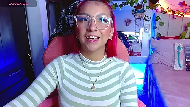 Littlerouse  online show from 01/19/26, 07:01