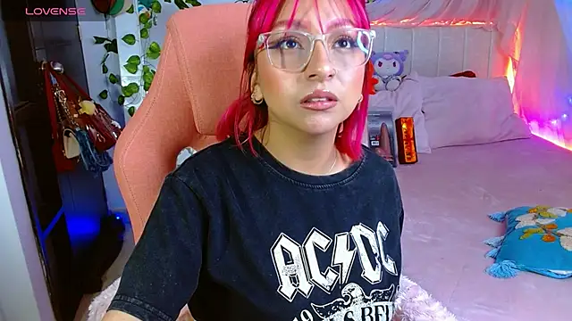 Littlerouse  online show from 02/20/26, 06:37