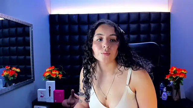 Snapshot of celeste_blue69 chatting on 05/28/26, 03:15 celeste blue69 online show from 05/28/26, 03:15