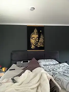 Livewithlucy online show from 03/10/26, 08:41