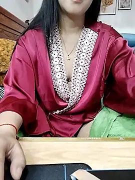 Snapshot of cream1299 chatting on 02/24/25, 09:31 cream1299 online show from 02/24/25, 09:31