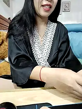 Snapshot of cream1299 chatting on 03/01/25, 08:53 cream1299 online show from 03/01/25, 08:53