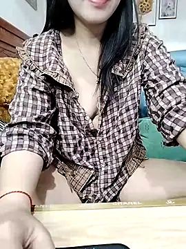 Snapshot of cream1299 chatting on 03/09/25, 09:36 cream1299 online show from 03/09/25, 09:36