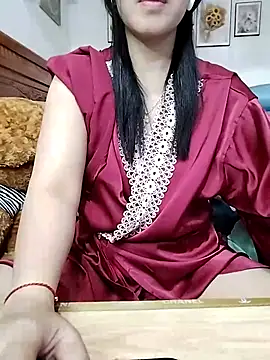 Snapshot of cream1299 chatting on 03/11/25, 04:54 cream1299 online show from 03/11/25, 04:54