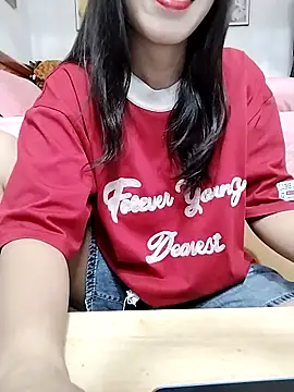 Snapshot of cream1299 chatting on 09/20/25, 09:54 cream1299 online show from 09/20/25, 09:54