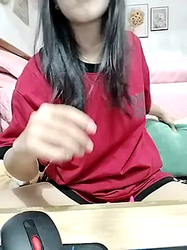 Snapshot of cream1299 chatting on 10/12/25, 09:08 cream1299 online show from 10/12/25, 09:08