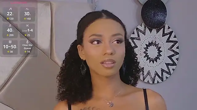 Nahomi King online show from 01/10/25, 01:09