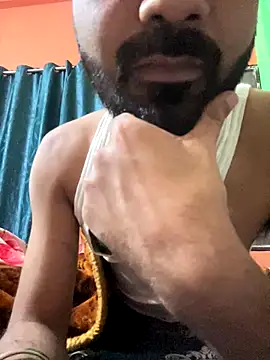 Snapshot of ALWAYSHORNYDADDY chatting on 12/15/25, 06:56 ALWAYSHORNYDADDY online show from 12/15/25, 06:56