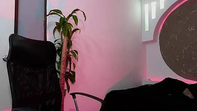 Tatianabr 01 online show from 01/12/26, 02:17