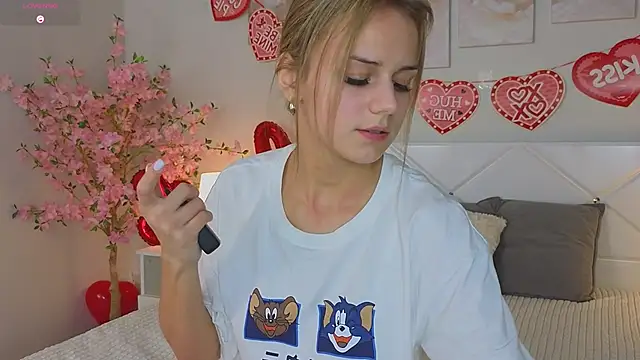 Snapshot of Wendy_D0ll chatting on 02/12/25, 09:33 Wendy D0ll online show from 02/12/25, 09:33