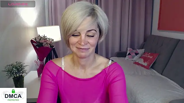 Blonde lola444 online show from 06/05/26, 05:40