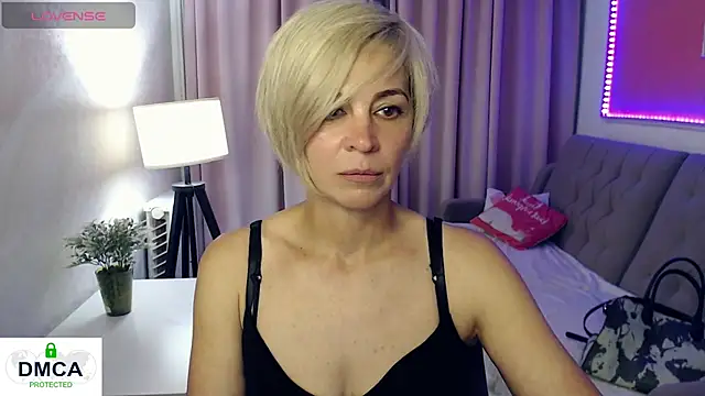 Blonde lola444 online show from 06/29/26, 07:36