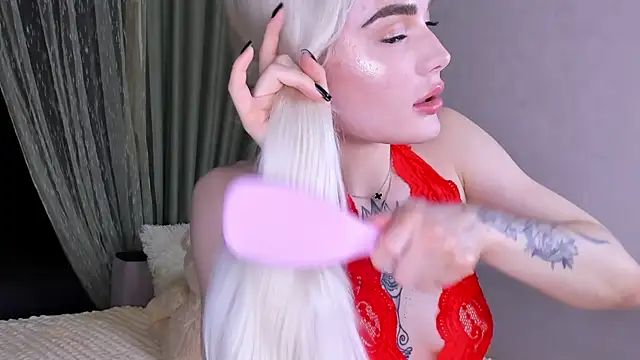 Snapshot of Sweeet_Barbie chatting on 06/09/26, 03:45 Sweeet Barbie online show from 06/09/26, 03:45