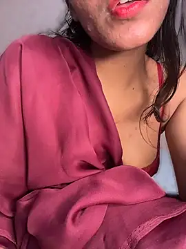 Snapshot of Goddess_sneha chatting on 06/09/26, 04:40 Goddess sneha online show from 06/09/26, 04:40