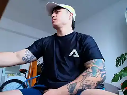 Snapshot of juandking chatting on 12/02/24, 08:52 juandking online show from 12/02/24, 08:52