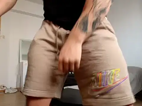 Snapshot of juandking chatting on 12/09/24, 10:11 juandking online show from 12/09/24, 10:11