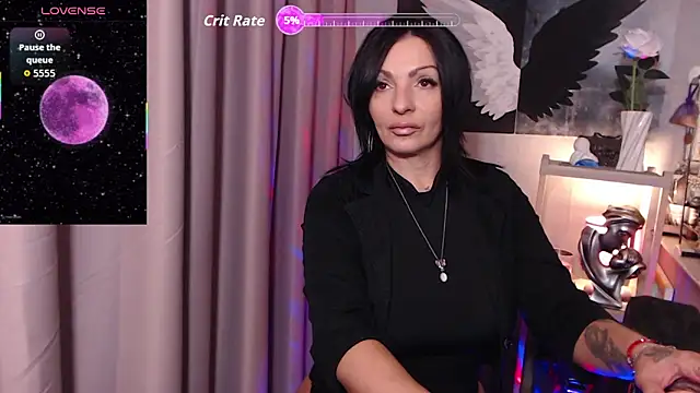 Snapshot of israakarmaa chatting on 11/04/25, 05:50 israakarmaa online show from 11/04/25, 05:50