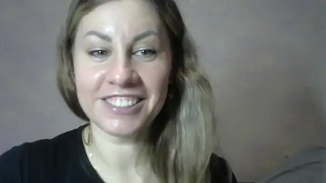 TherestlessKitty online show from 12/16/24, 09:46