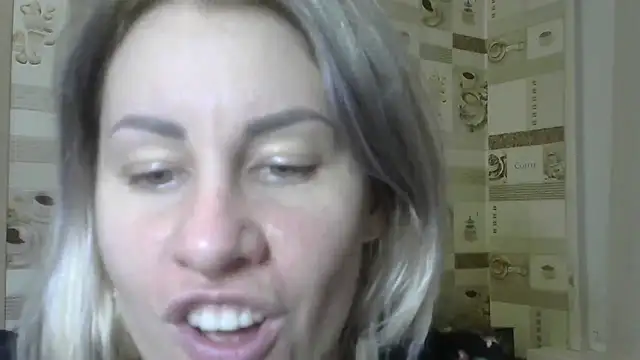 TherestlessKitty online show from 12/23/24, 09:05