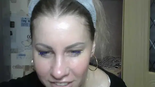 TherestlessKitty online show from 02/21/25, 06:07