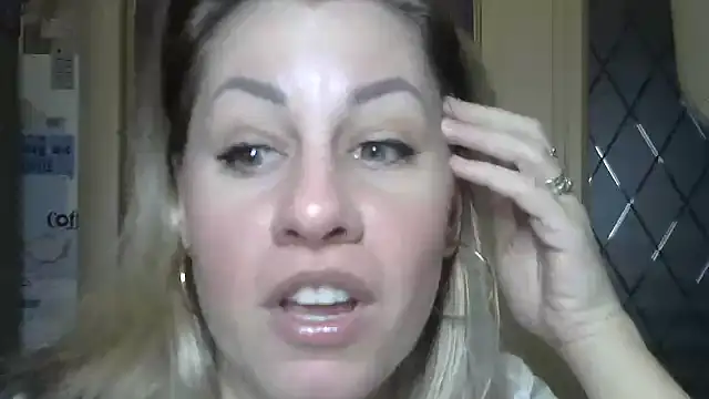 TherestlessKitty online show from 02/27/25, 05:24