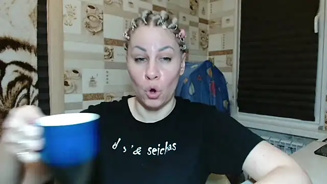 TherestlessKitty online show from 04/23/26, 10:12