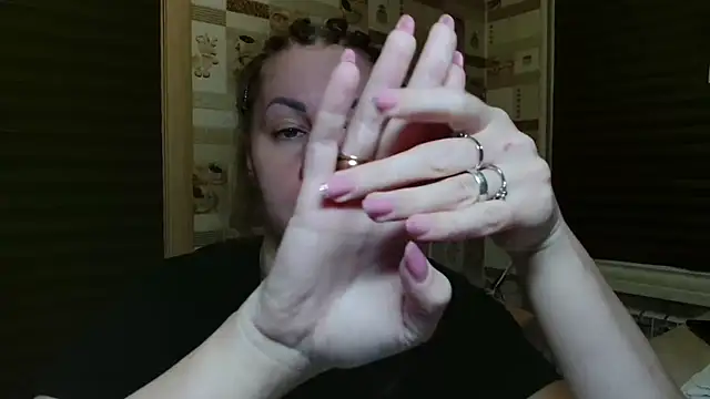TherestlessKitty online show from 07/21/26, 10:12