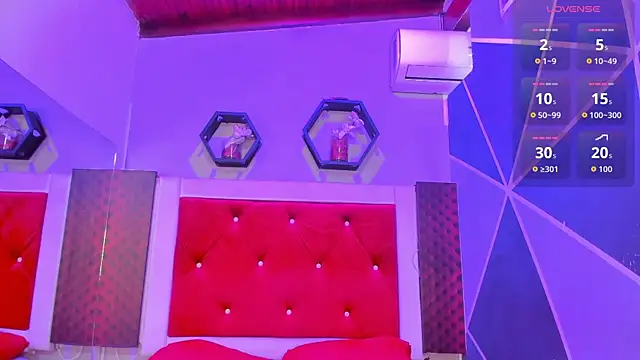 Karoll014 online show from 10/22/25, 11:54