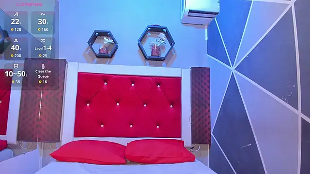 Karoll014 online show from 11/24/25, 12:16