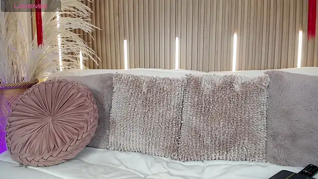 Tayzon Foxxx online show from 04/22/26, 08:32