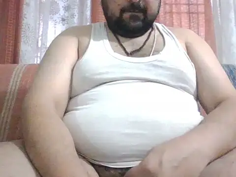 ARYANAVAILABLE online show from 04/22/26, 08:17