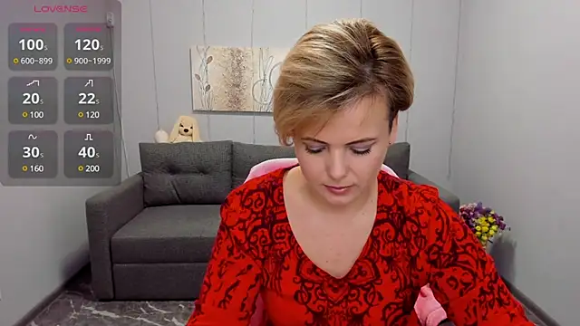 Julia Wilsone online show from 02/03/25, 07:07