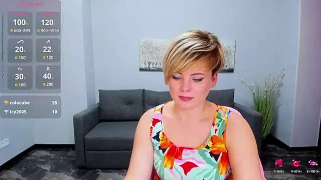 Julia Wilsone online show from 02/08/25, 09:56