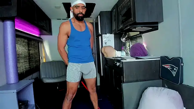 Snapshot of DirtyDrizzy chatting on 02/08/26, 05:38 DirtyDrizzy online show from 02/08/26, 05:38