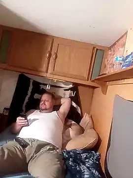 Snapshot of tjmacksjr chatting on 12/09/24, 04:45 tjmacksjr online show from 12/09/24, 04:45