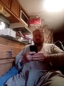 Snapshot of tjmacksjr chatting on 01/08/25, 06:20 tjmacksjr online show from 01/08/25, 06:20