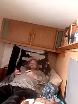 Snapshot of tjmacksjr chatting on 01/26/25, 04:41 tjmacksjr online show from 01/26/25, 04:41