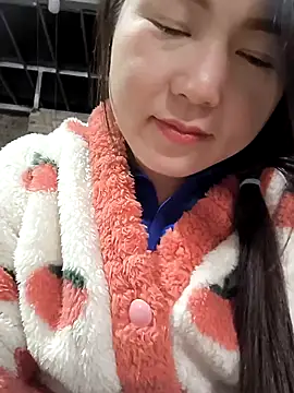 Snapshot of Sweetlove_77 chatting on 01/11/25, 04:38 Sweetlove 77 online show from 01/11/25, 04:38